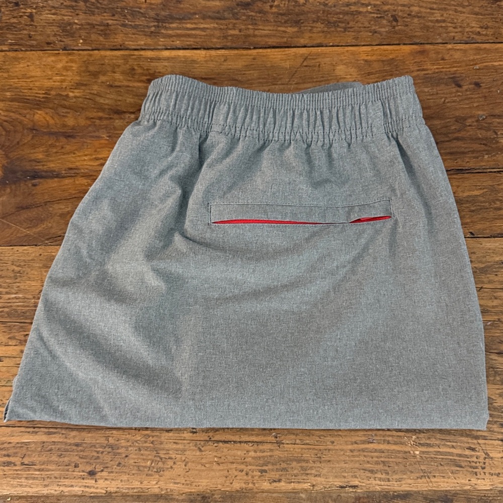 Chubbies Gray Active Athletic Shorts 7" Inseam Size 2XL